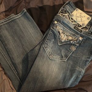 Miss Me Blue Ankle Cropped Jeans with Distressed Look